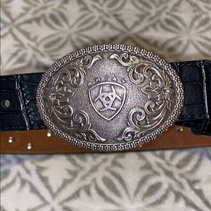 Ariat belt